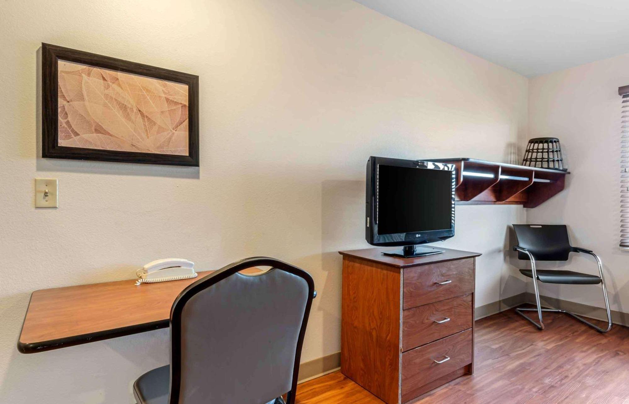 Extended Stay America Select Suites - Colorado Springs - Airport Exterior photo