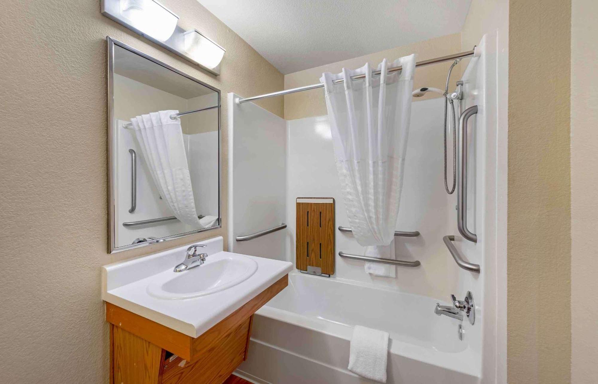 Extended Stay America Select Suites - Colorado Springs - Airport Exterior photo