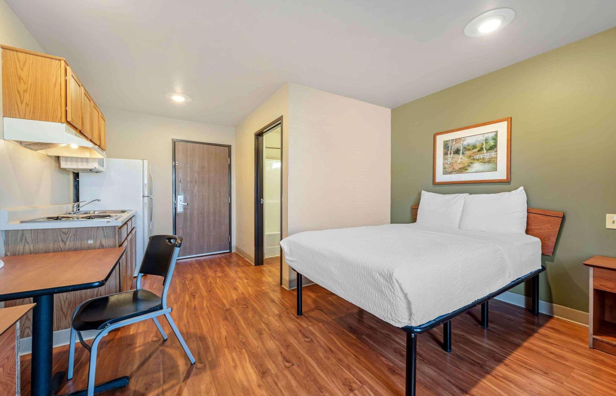 Extended Stay America Select Suites - Colorado Springs - Airport Exterior photo