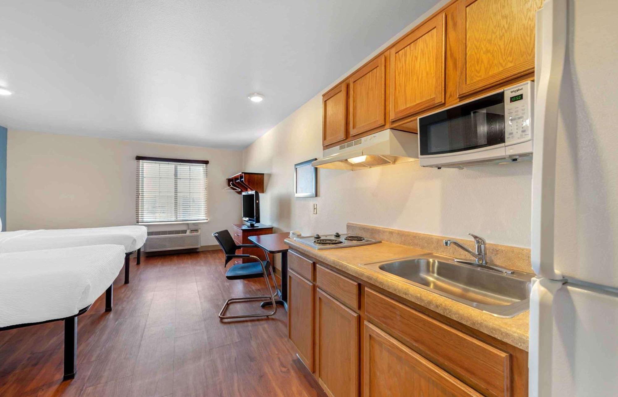 Extended Stay America Select Suites - Colorado Springs - Airport Exterior photo